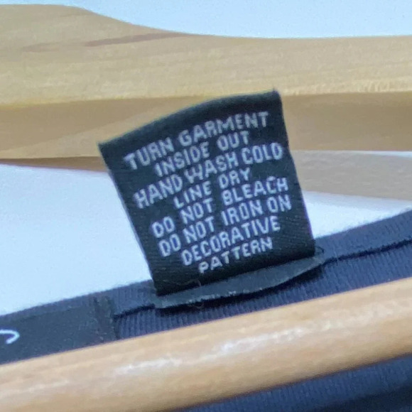 Vintage Crystal Kobe Black Embellished Fall Leaves Tee Long Sleeve Plus Size 2X - Picture 8 of 10